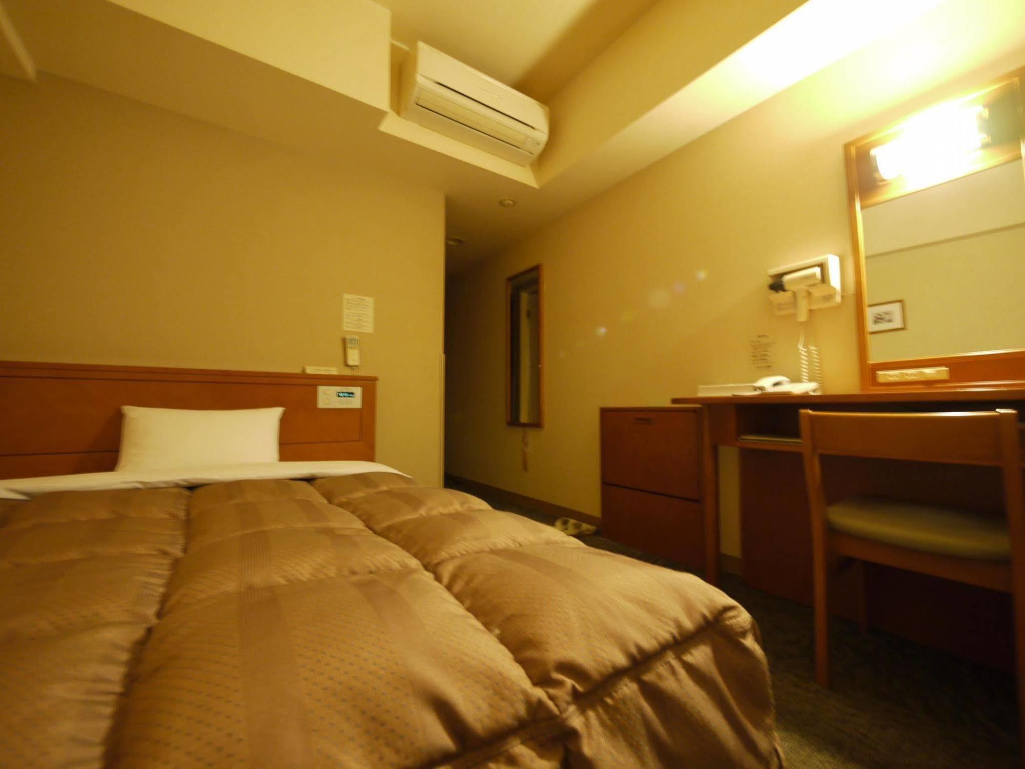 Hotel Route-Inn Fukaya Ekimae Zewnętrze zdjęcie